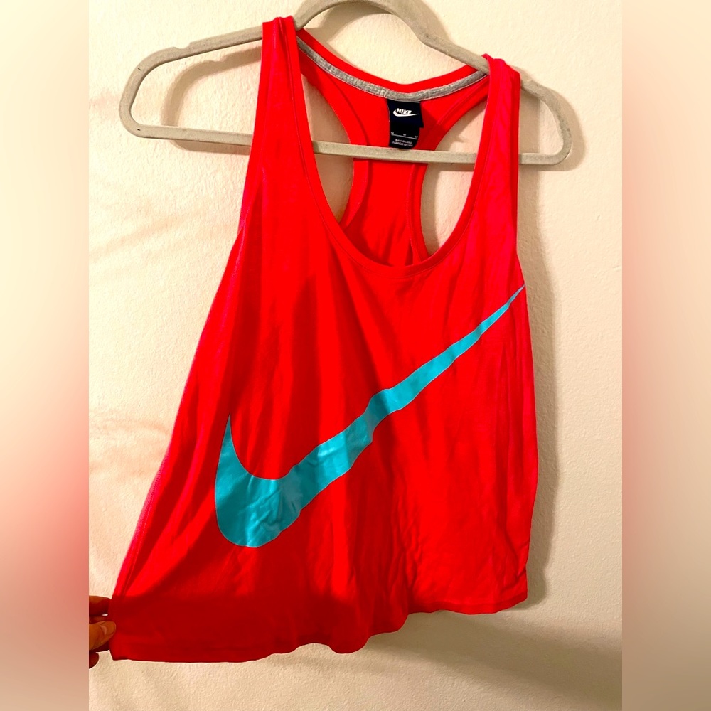 Nike swing tank